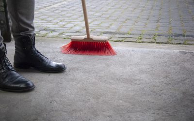 How to Clean a Dirty Garage Floor: 5 Tips
